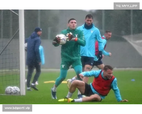 尤文三将主动加练盼复苏 图多尔或成 DV9 转折点 尤文三将主动加练盼复苏 图多尔或成 DV9 转折点