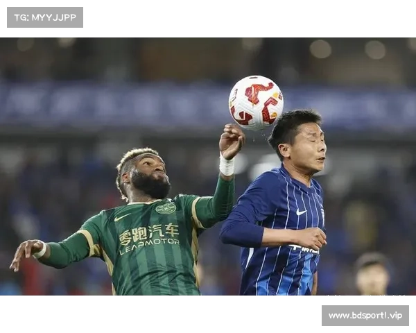 博主怒批郑凯木动作过猛称拉拽胜过踩脚踝盼王钰栋早日无碍