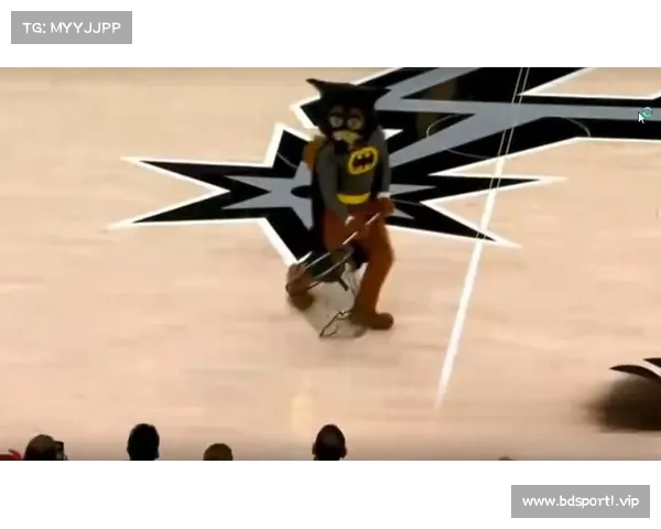 马刺与魔术吉祥物联动搞笑互动引爆全场观众笑声