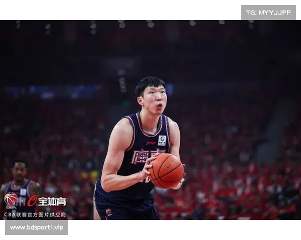 周琦接受采访畅谈未来篮球发展方向与个人职业规划