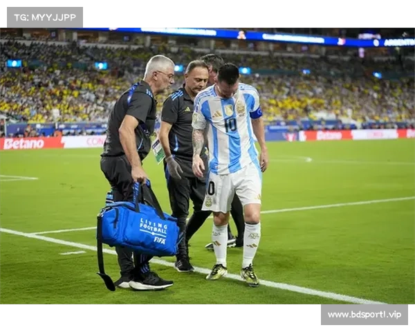 美洲杯伤愈复出状态如初 赛场表现依然神勇令人惊叹 美洲杯伤愈复出状态如初 赛场表现依然神勇令人惊叹