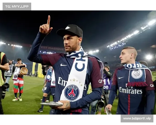 巴黎圣日耳曼关键球员临危不乱挺身而出助队绝杀成功 巴黎圣日耳曼关键球员临危不乱挺身而出助队绝杀成功