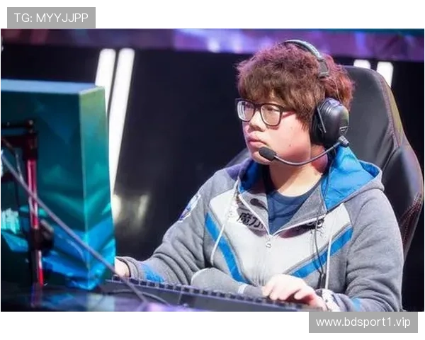 LPL与教练组积极互动推动新战术持续探索实践深化升级进程中跃进 LPL与教练组积极互动推动新战术持续探索实践深化升级进程中跃进