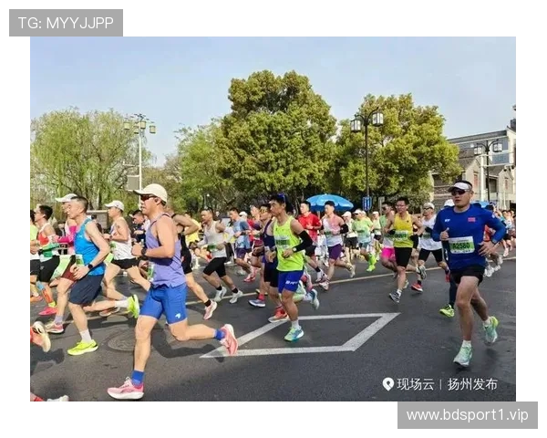 江苏银行再度携手独家冠名2025扬州马拉松 共绘城市体育新篇章 江苏银行再度携手独家冠名2025扬州马拉松 共绘城市体育新篇章